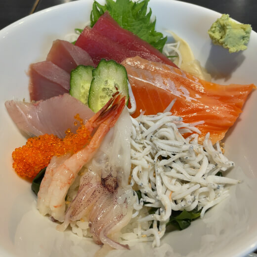 寿司ビストロ糧　海鮮丼up